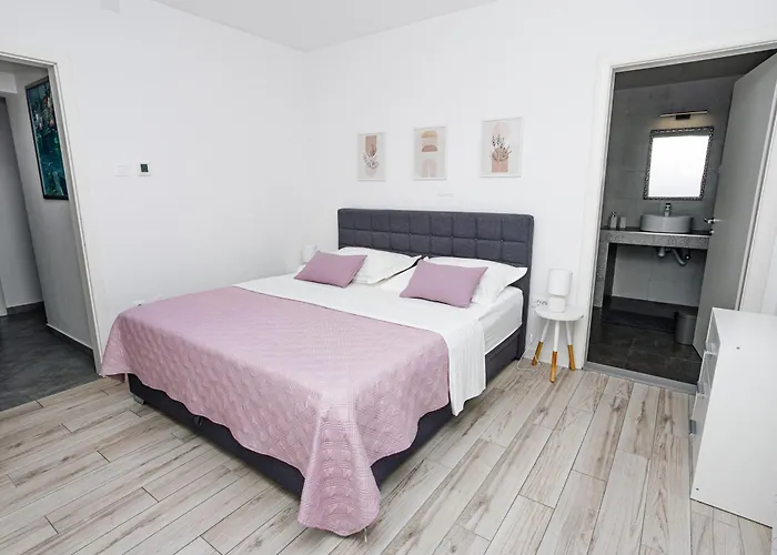 Ruzmarin شقة بودْسْتغانا