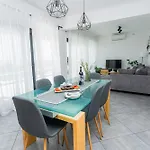 Ruzmarin Apartman Podstrana