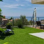 Ruzmarin Podstrana