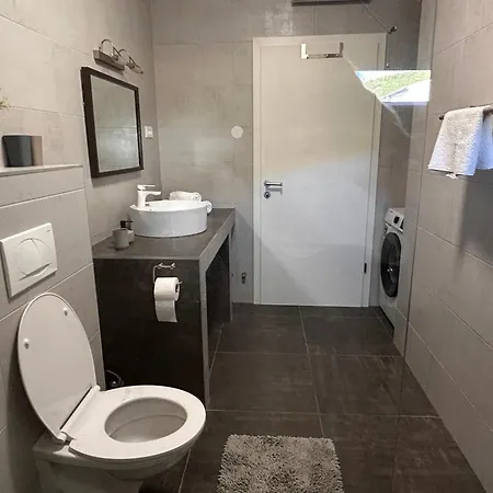 Apartment Ruzmarin Podstrana
