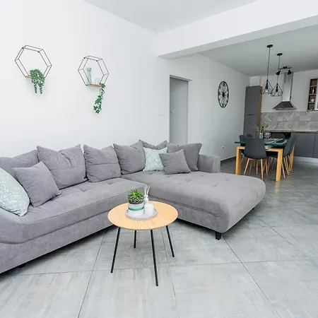 Ruzmarin Apartamento *