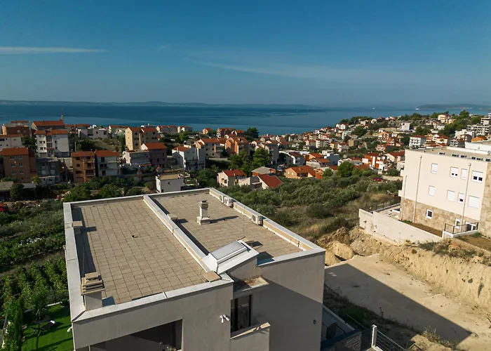 Ruzmarin Apartment Podstrana