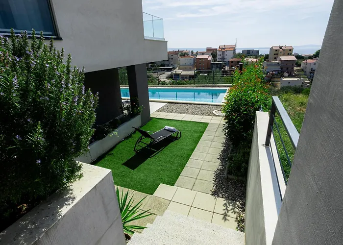 Ruzmarin Apartment Podstrana