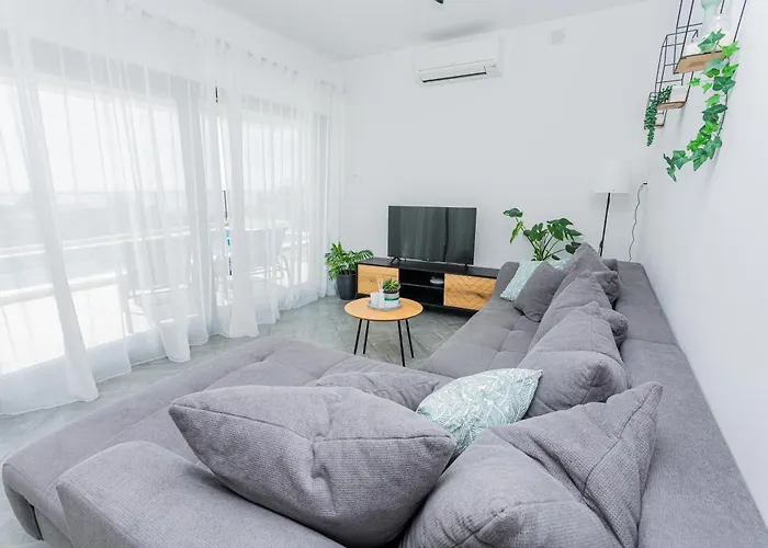 Apartment Ruzmarin Podstrana